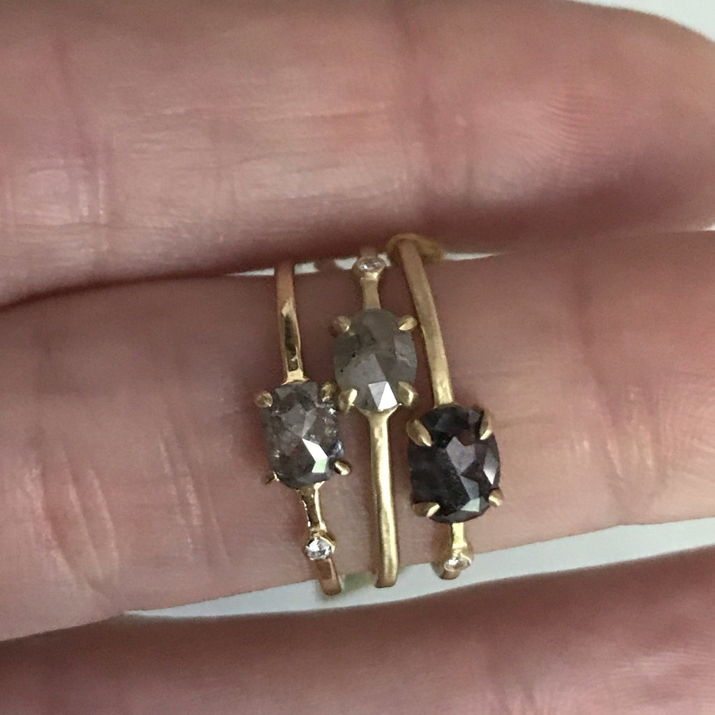 salt + pepper diamond wink ring in 14k gold