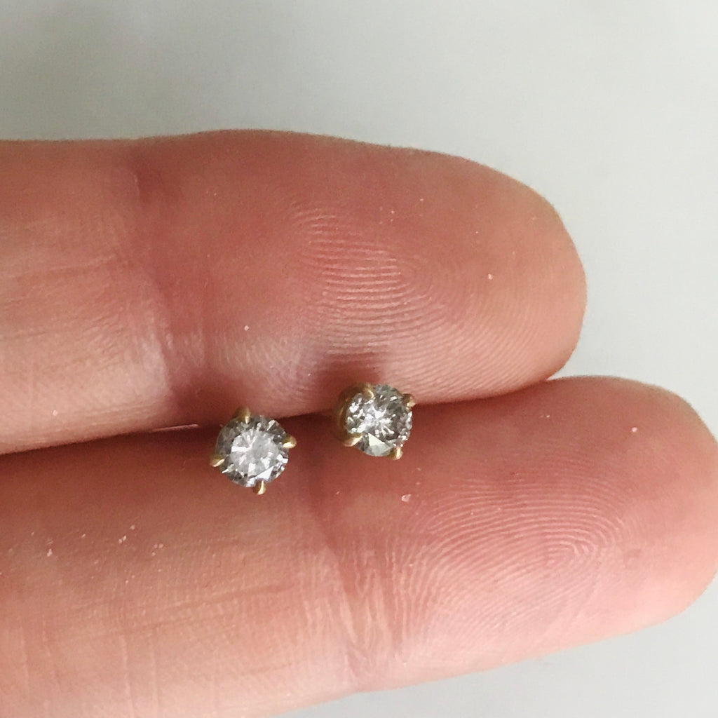 14k gold salt + pepper full cut 1/2tcw diamond studs