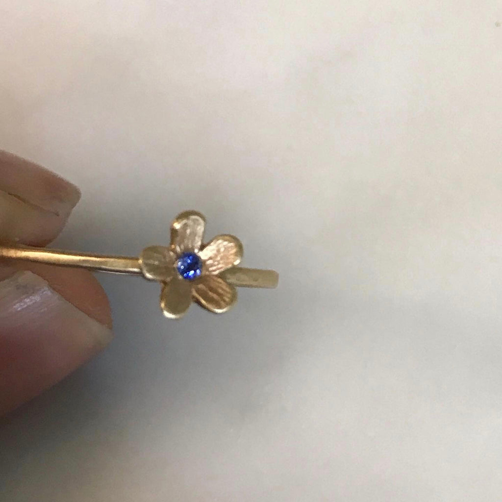 14k buttercup sapphire flower ring
