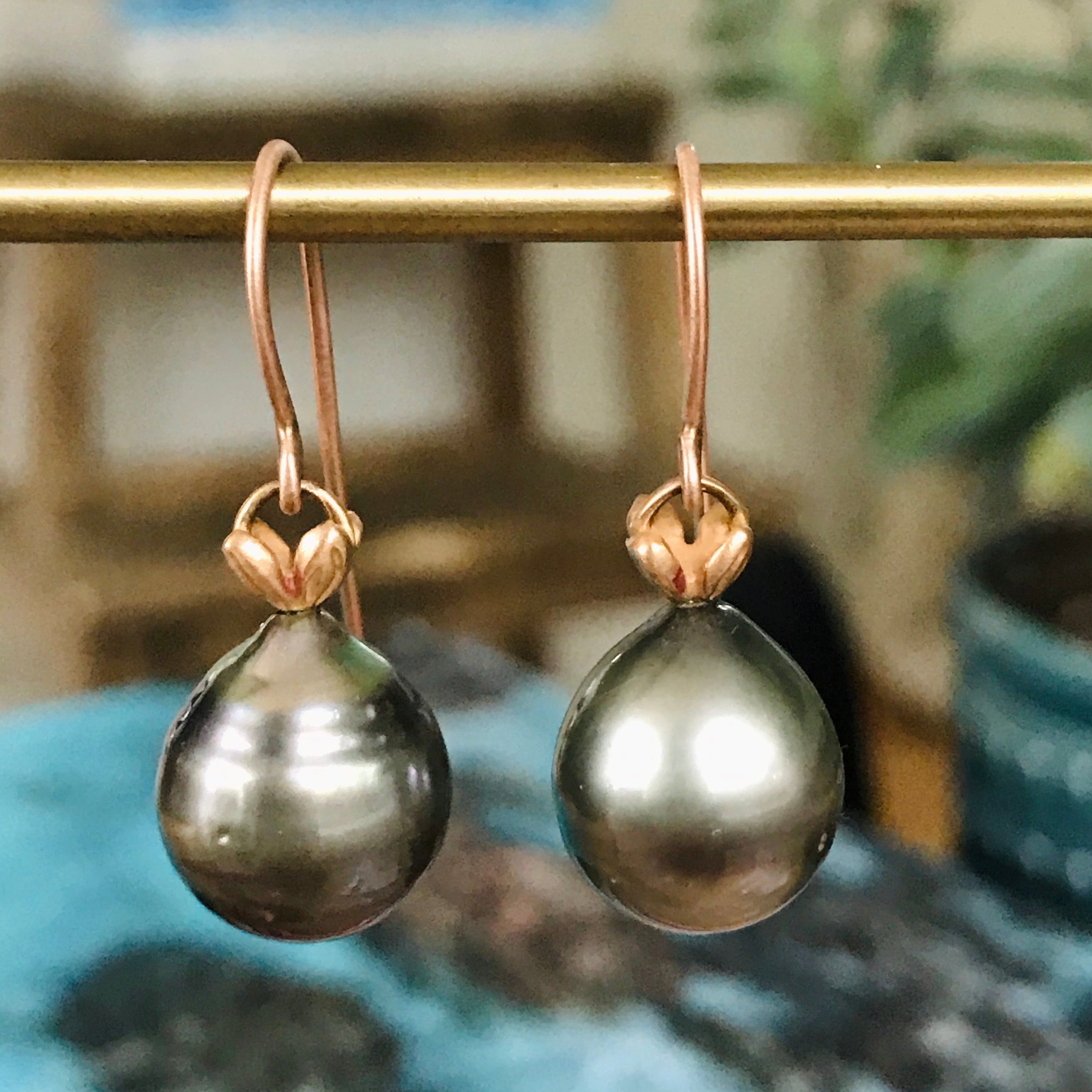 18k bud rose gold tahitian dangles