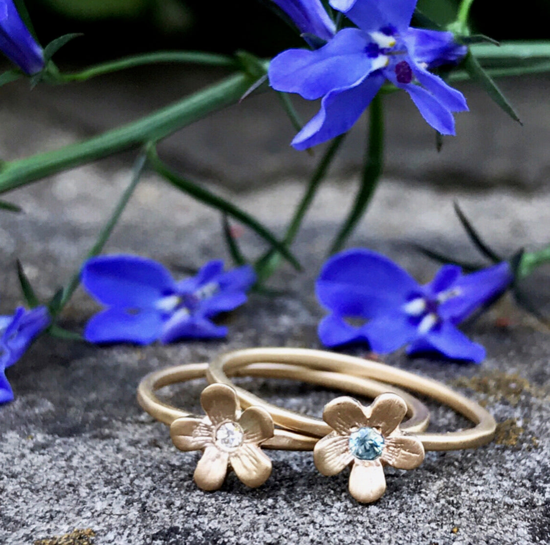 14k buttercup sapphire flower ring