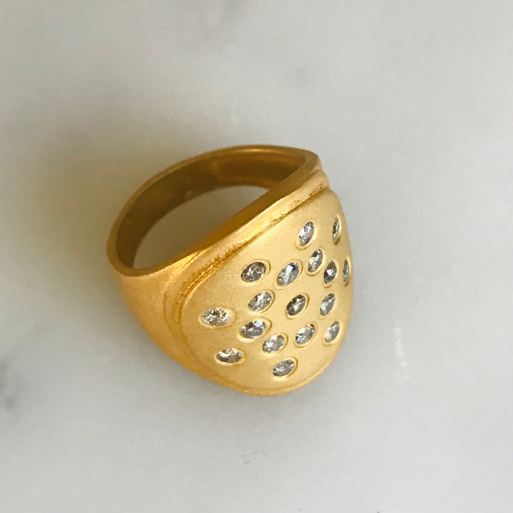 18k gold vermeil champagne diamond ring. size 6