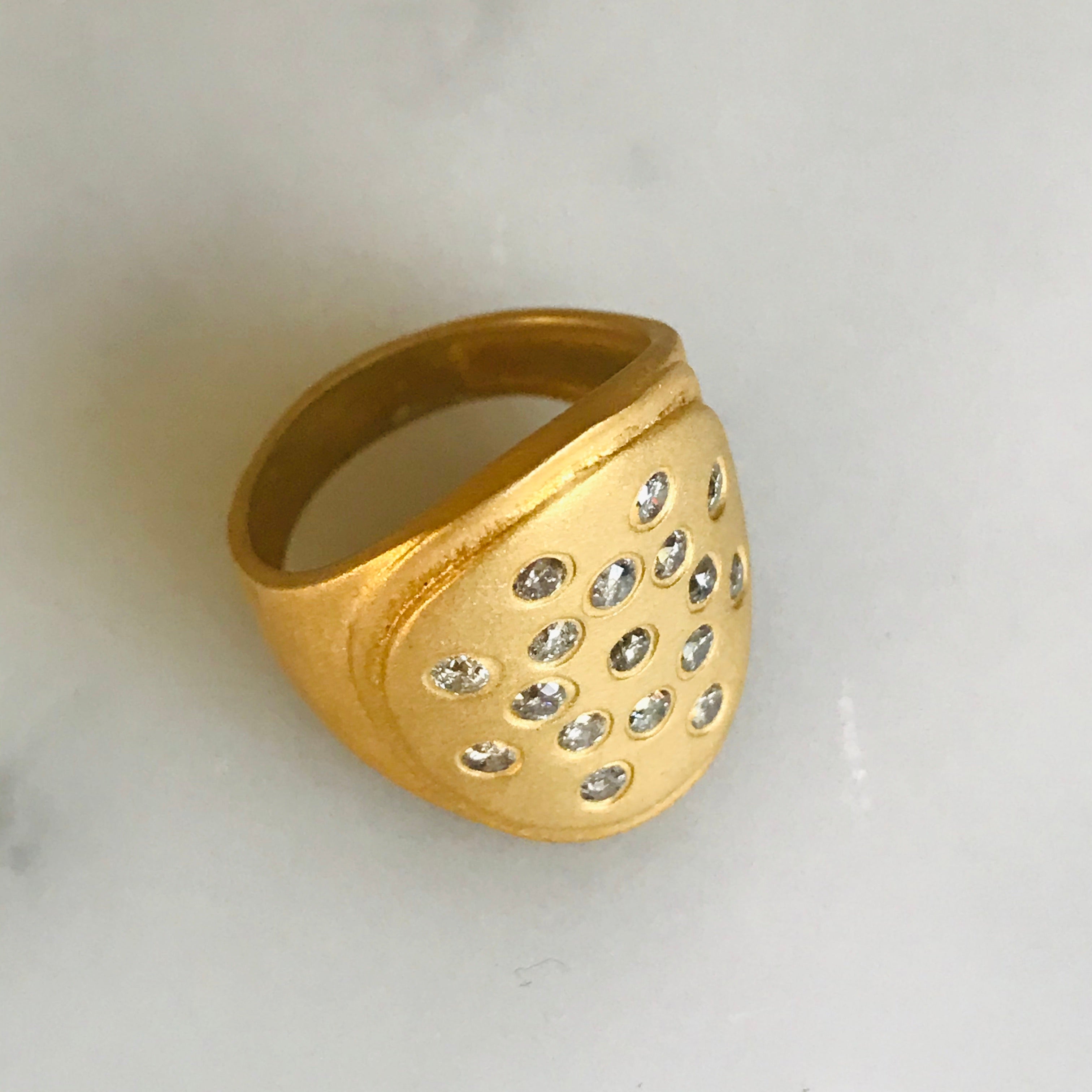 18k gold vermeil champagne diamond ring. size 6