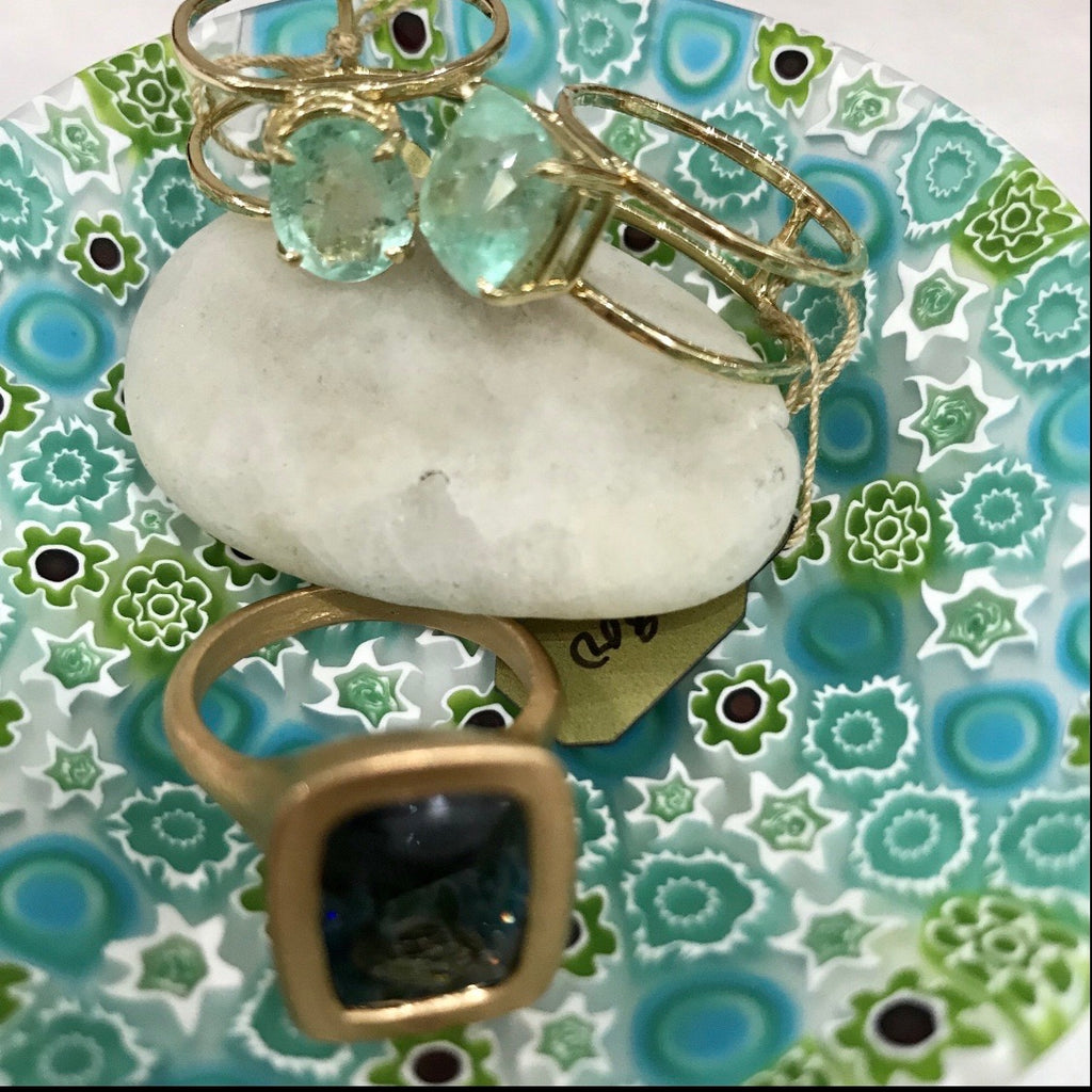 18k australian lightening ridge opal parallel path ring