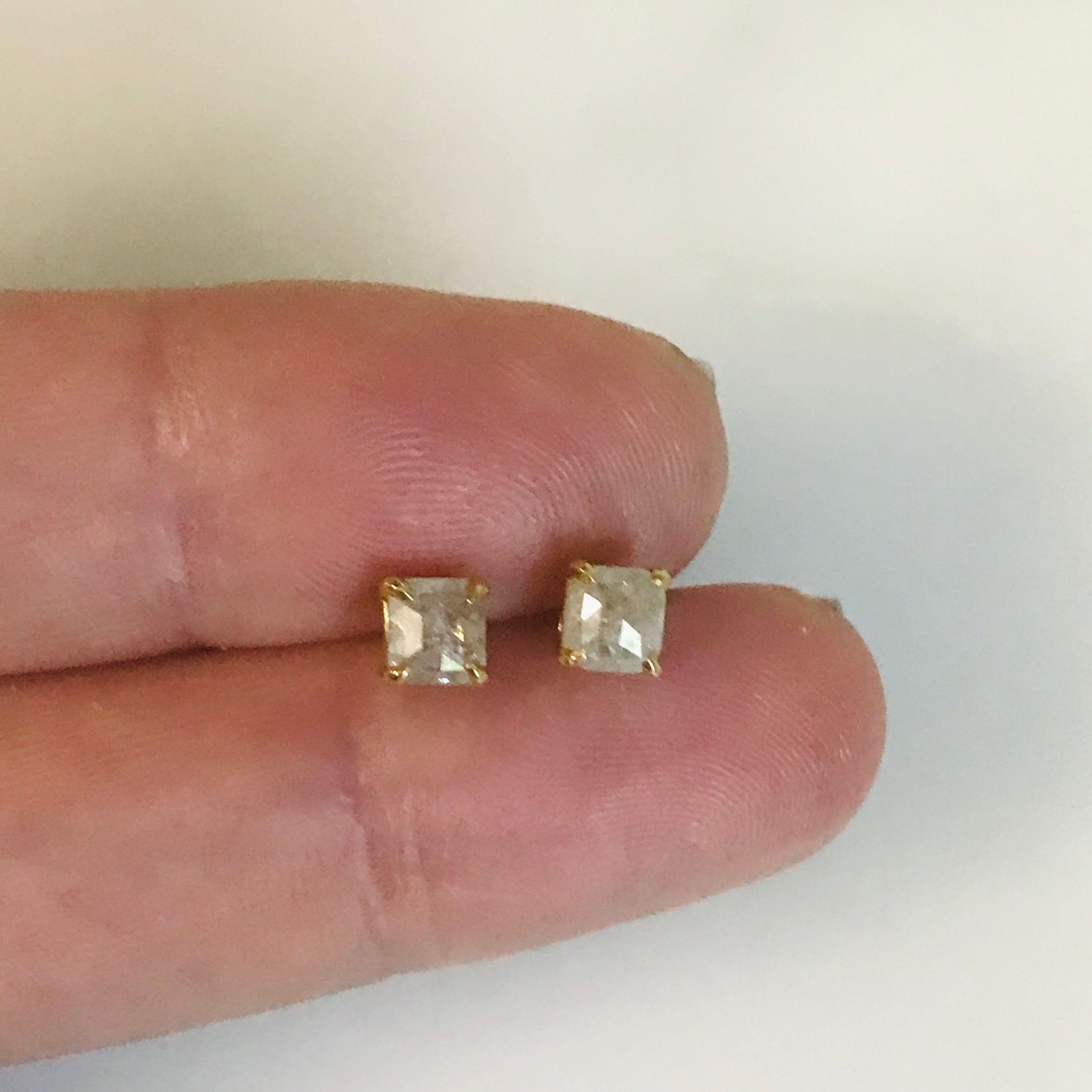 pale gray celadon diamond in 18k gold