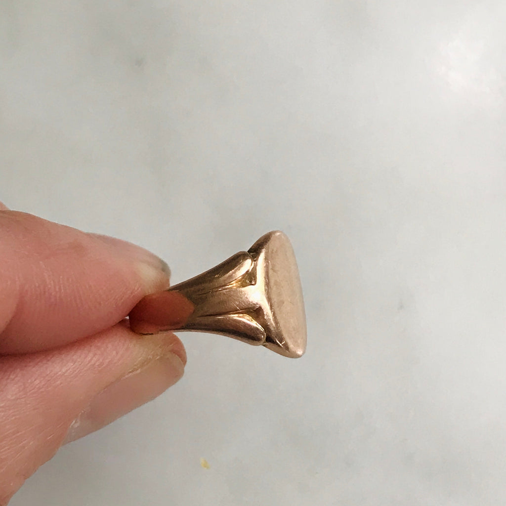 9k antique rose gold signet ring