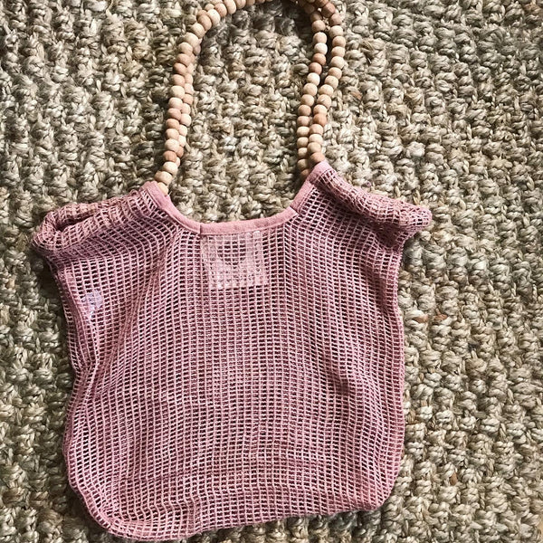 cotton mesh bag with wooden beaded handle