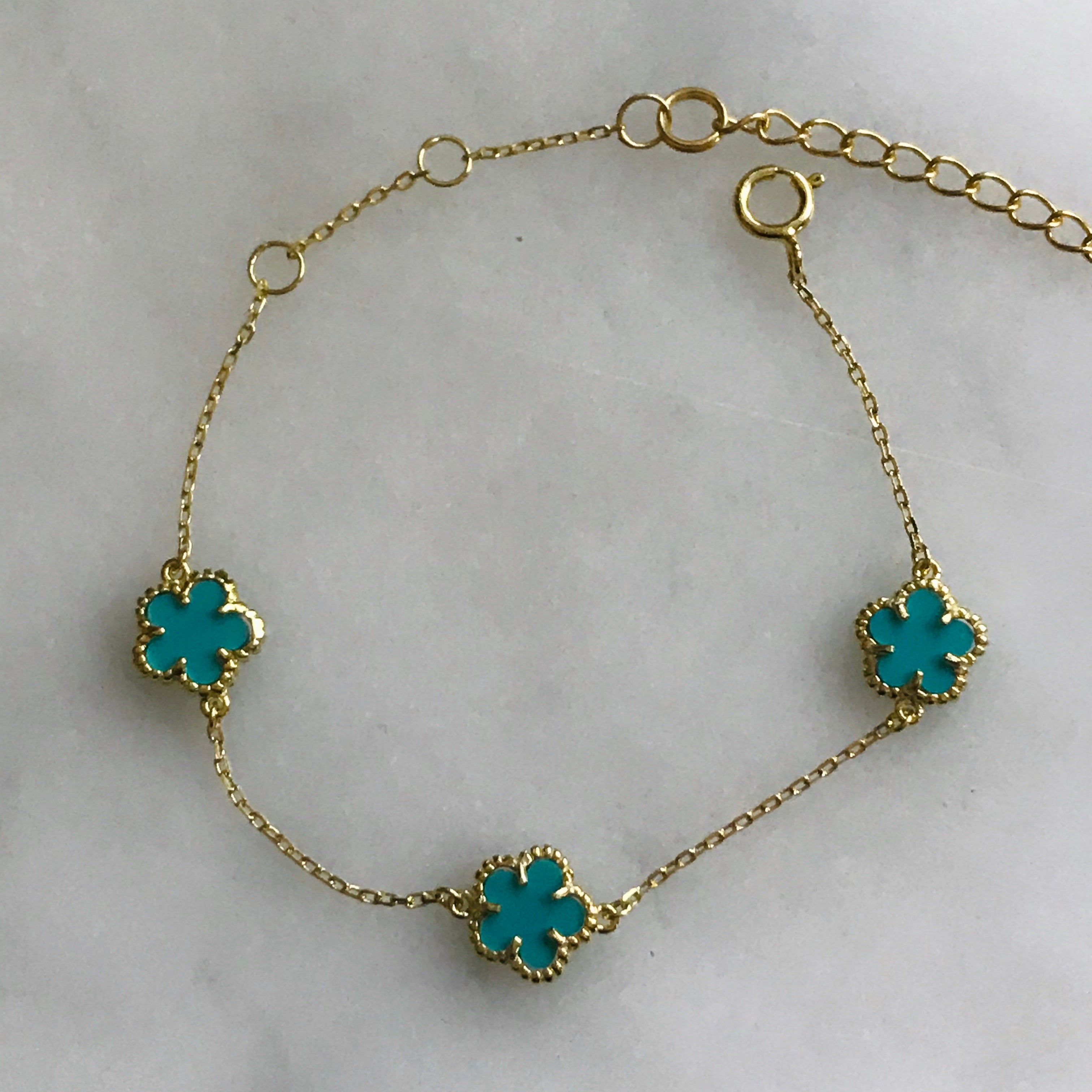 triple flower bracelet with adjustable clasp